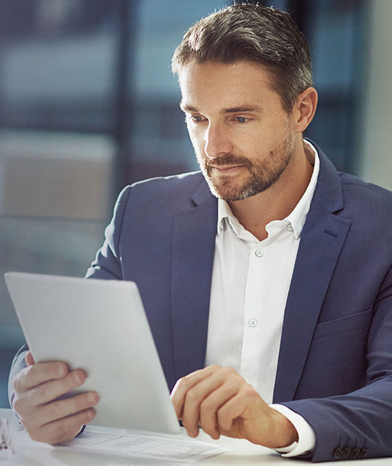 Man using tablet